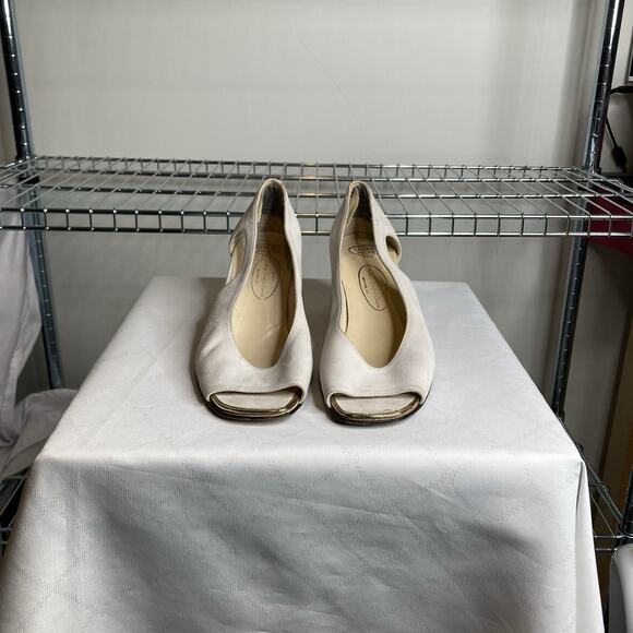 Sandro Vicari For Yorke‎ Size 38.5/8 Ivory Pumps Career Euro Old Money Classic - Picture 6 of 7